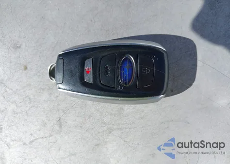 2017 Subaru Outback 2.5I Limited из США, поврежденный, VIN 4S4BSAKC0H3300353